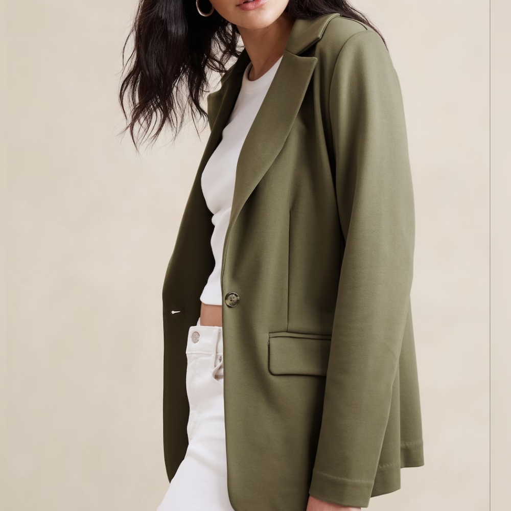 *SOLD* NWT BANANA REPUBLIC | $100 Long Ponte Knit Blazer - Picture 4 of 5